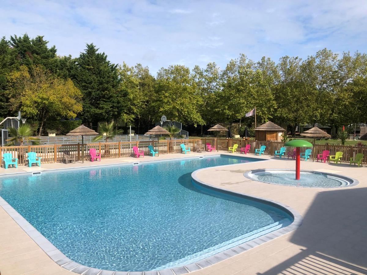 Camping Les Maraises Saint-Martin-de-Re Bagian luar foto