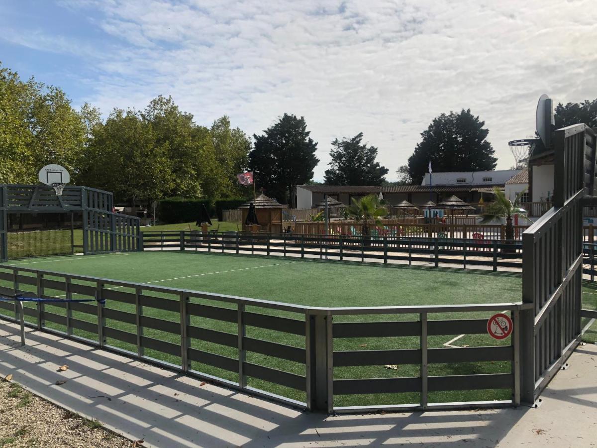 Camping Les Maraises Saint-Martin-de-Re Bagian luar foto