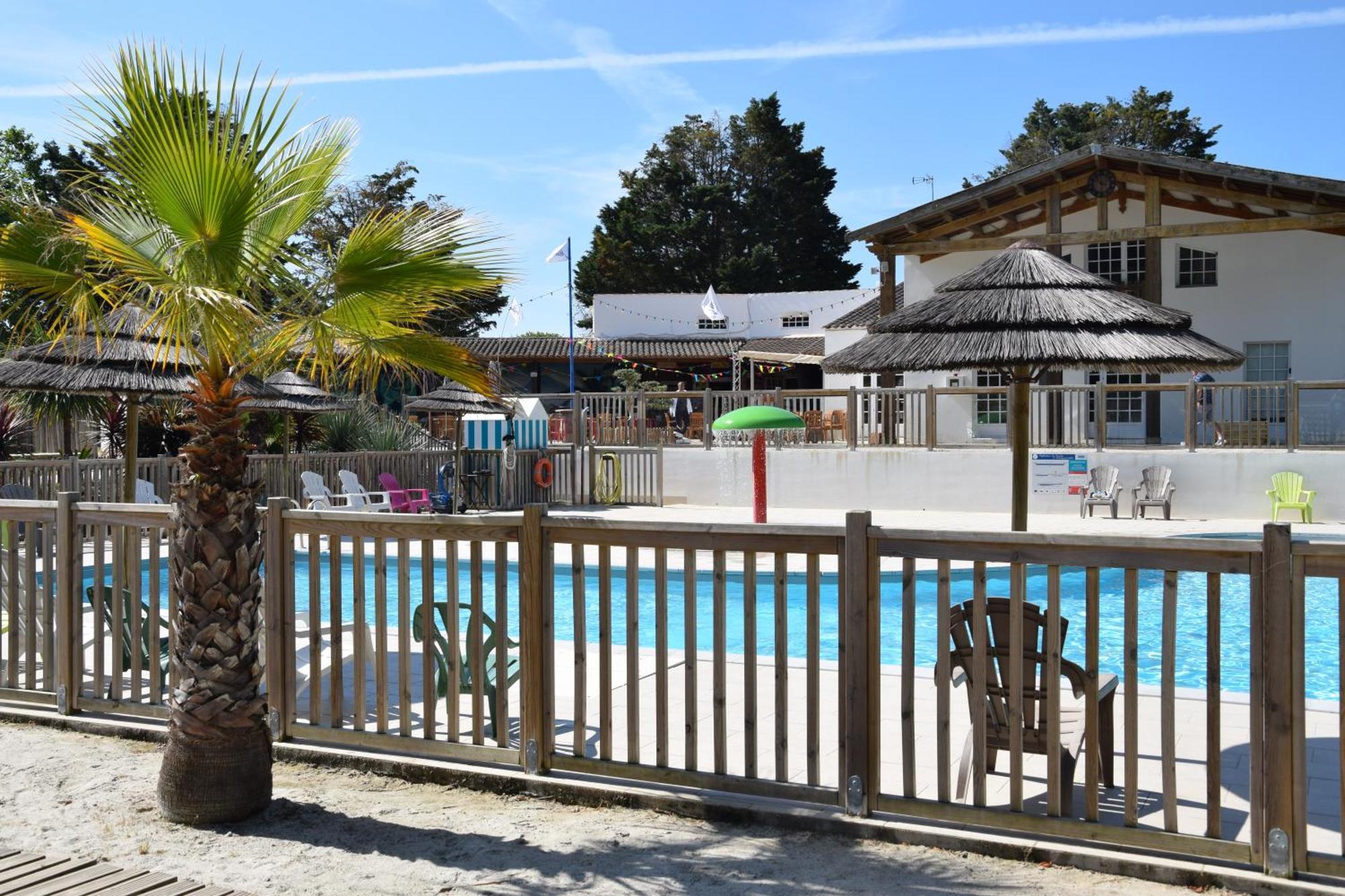 Camping Les Maraises Saint-Martin-de-Re Bagian luar foto